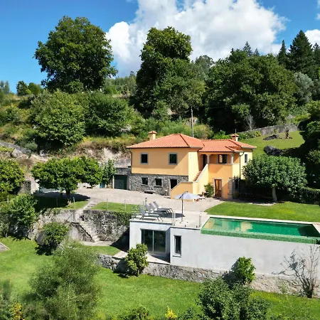 Villa 282 *